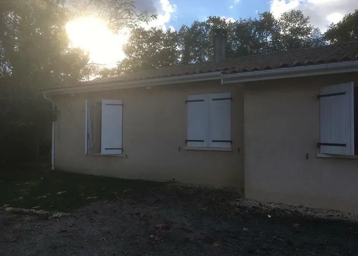 La Maison D'ete De Mes Parents Nyaraló *